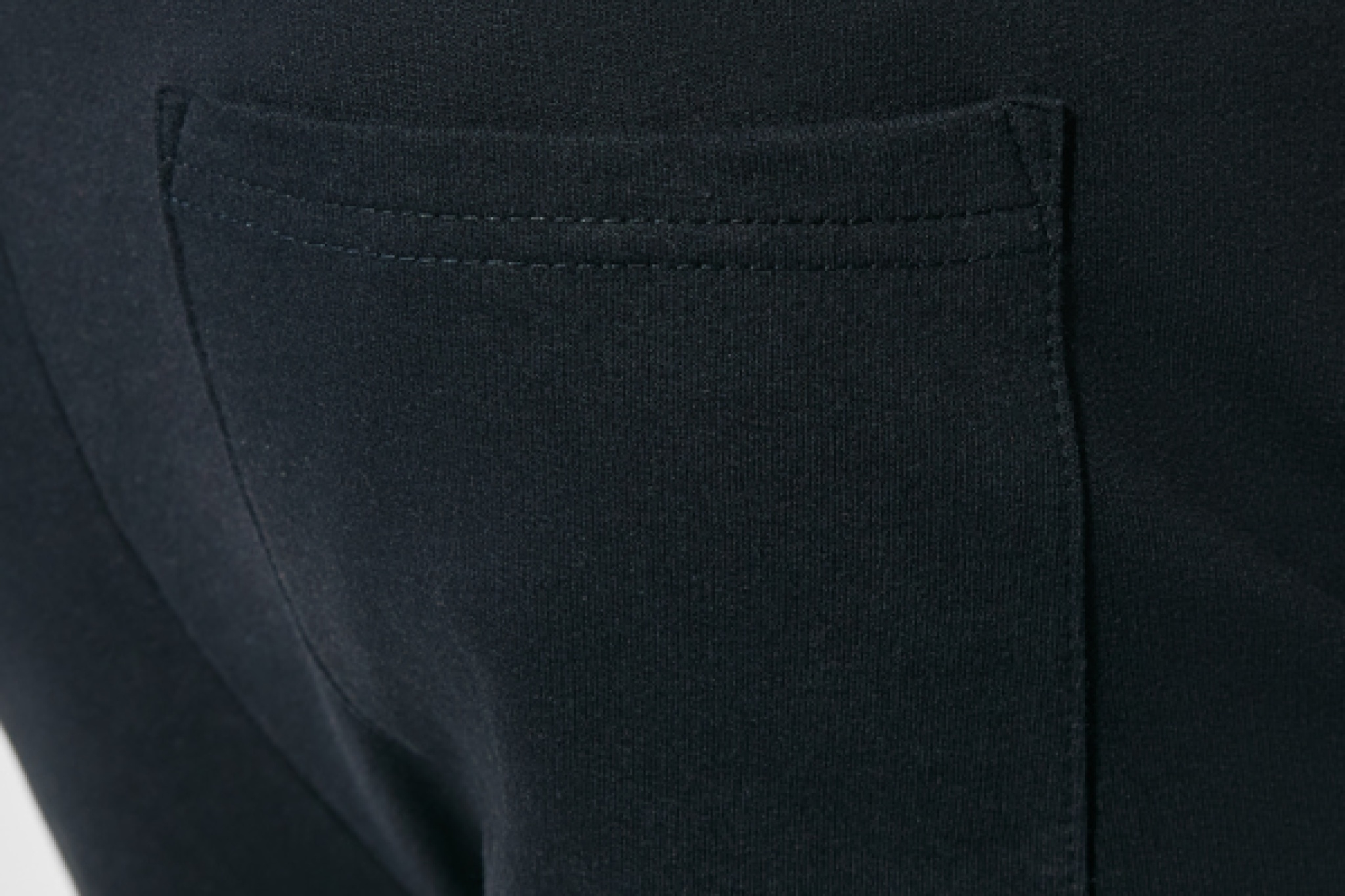 Pantaloncini sportivi con ampio girovita elastico e coulisse